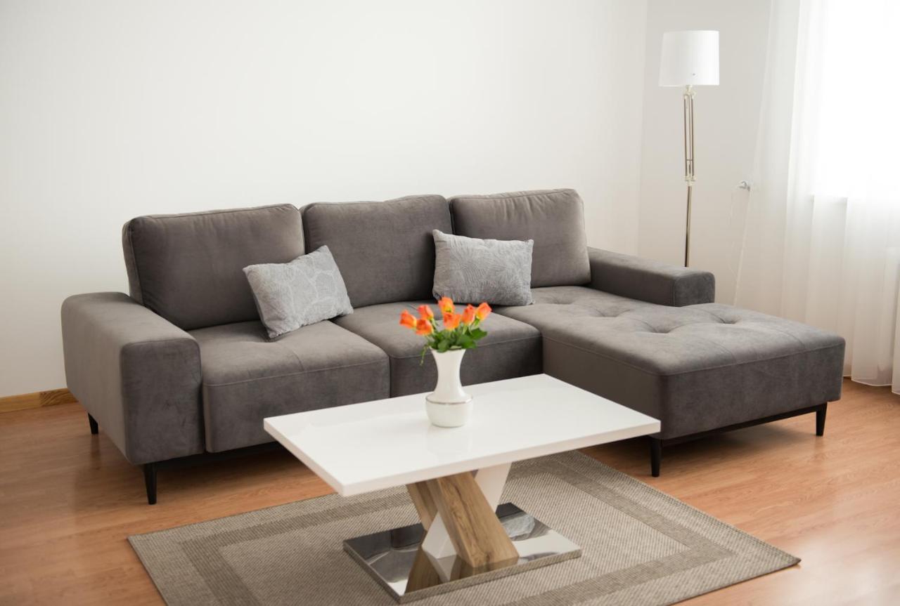 Petro Delux Apartments Center Kaunas Eksteriør billede
